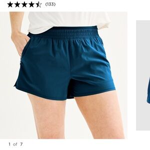 🌲 NWT workout mid rise shorts